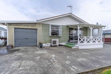 Photo of property in 8 Albert Street, Winton, 9720