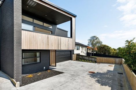 Photo of property in 4/7 Tarbett Road, Hillcrest, Hamilton, 3216