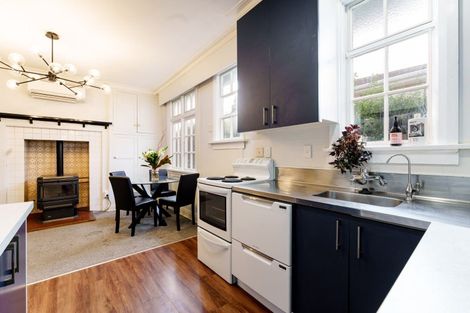 Photo of property in 19 Mornington Road, Balaclava, Dunedin, 9011