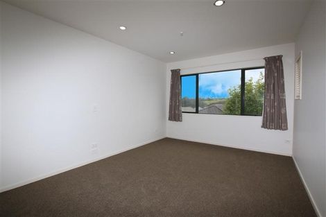 Photo of property in 24/22 Northcross Drive, Oteha, Auckland, 0632