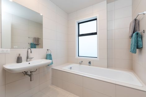 Photo of property in 17 Longbow Terrace, Flagstaff, Hamilton, 3210