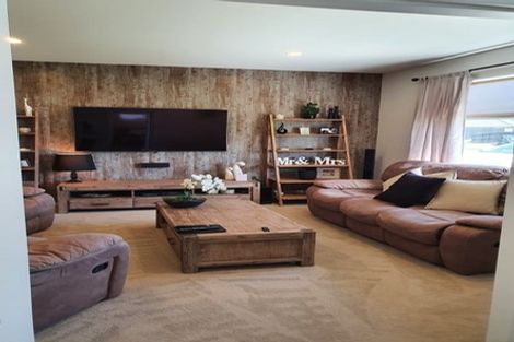 Photo of property in 35 Harriet Johnston Drive, Pokeno, 2402