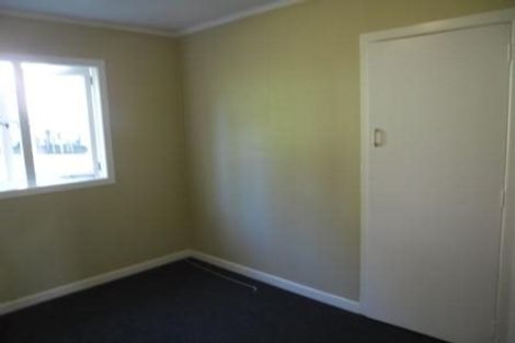 Photo of property in 27 Sheridan Drive, New Lynn, Auckland, 0600