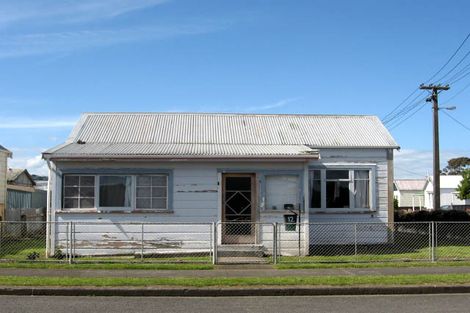Photo of property in 12 Lowther Street, Whanganui, 4500