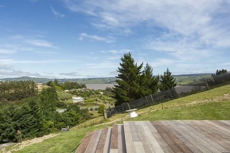 Photo of property in 17 Kingsgate Lane, Waihola, Milton, 9073