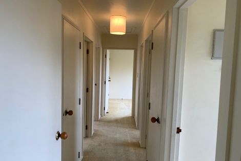 Photo of property in 2/21 Witheford Drive, Bayview, Auckland, 0629