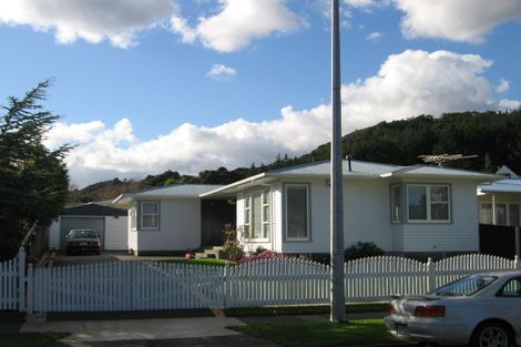 Photo of property in 73 Parkway, Wainuiomata, Lower Hutt, 5014