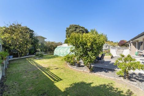 Photo of property in 9 Byron Brown Place, Otaki Beach, Otaki, 5512