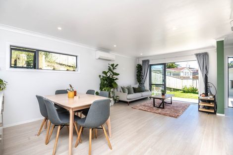 Photo of property in 41 Brindle Way, Newlands, Wellington, 6037