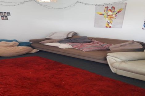 Photo of property in 11 Caroline Street, Mount Victoria, Wellington, 6011