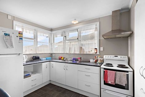 Photo of property in 60 Matipo Street, Castlecliff, Whanganui, 4501