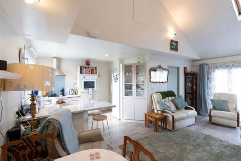 Photo of property in 162a Winchester Street, Levin, 5510