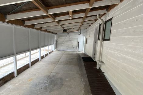 Photo of property in 1/43 Eastglen Road, Glen Eden, Auckland, 0602