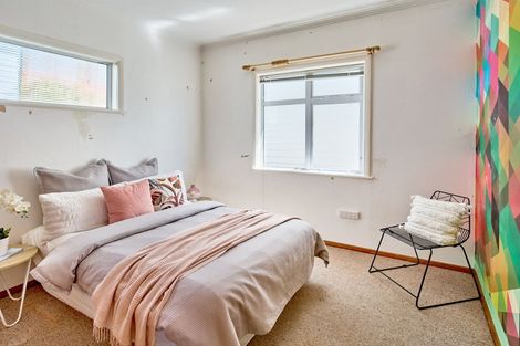 Photo of property in 10 Carleton Terrace, Tawa, Wellington, 5028