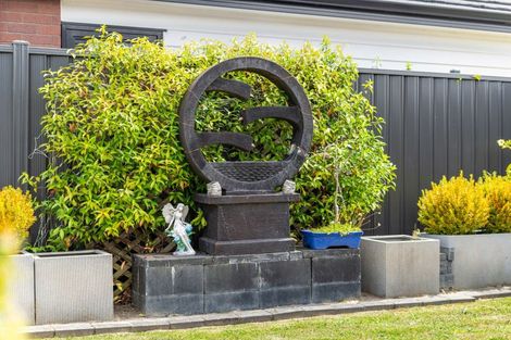 Photo of property in 3 Te Kaeaea Crescent, Wallaceville, Upper Hutt, 5018