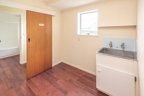 Photo of property in 15 Massey Street, Aramoho, Whanganui, 4500