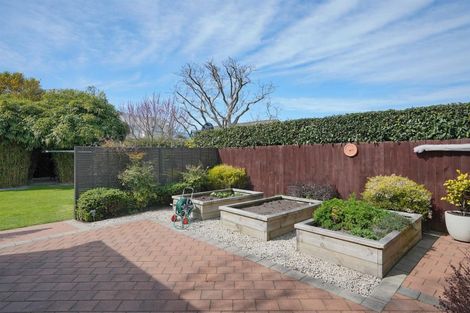 Photo of property in 16 Norfolk Street, St Albans, Christchurch, 8052