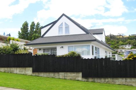 Photo of property in 16 Capitol Road, Matakatia, Whangaparaoa, 0930