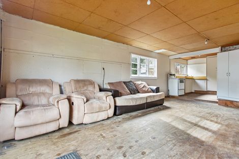 Photo of property in 13 Emirau Place, Glenfield, Auckland, 0629