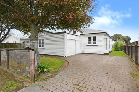Photo of property in 42 York Street, Moera, Lower Hutt, 5010