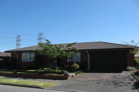 Photo of property in 4 Algie Place Avonhead Christchurch City