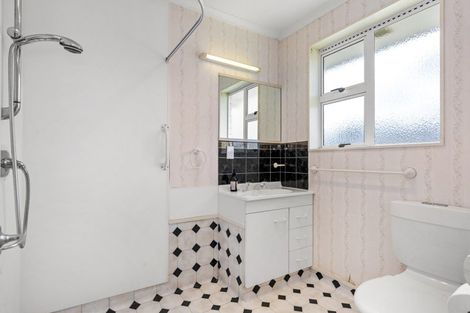 Photo of property in 1 Collins Avenue, Te Awamutu, 3800