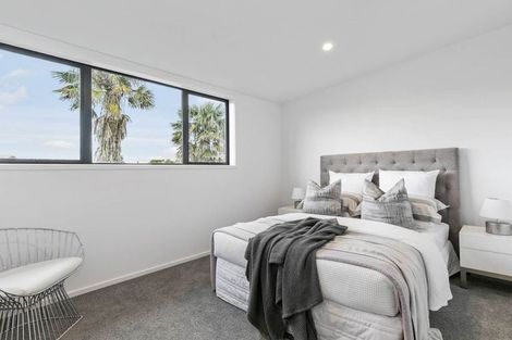 Photo of property in 14b Ropata Avenue, Point England, Auckland, 1072