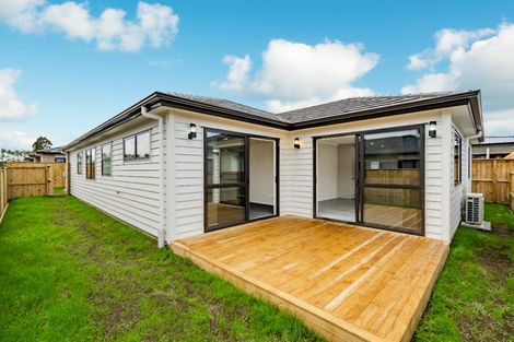 Photo of property in 10 Koroheke Road, Takanini, 2110