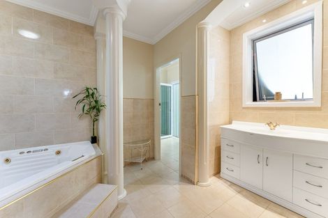 Photo of property in 13 Muriwai Drive, Whakatane, 3120