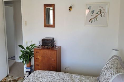 Photo of property in 7 Margaret Place, Merrilands, New Plymouth, 4312