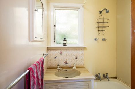 Photo of property in 3 Penrith Street, Westown, New Plymouth, 4310