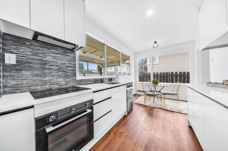 Photo of property in 63 Smiths Avenue, Papakura, 2110