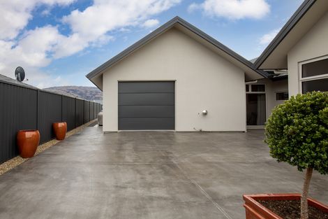 Photo of property in 10 Willoughby Place, Clyde, 9330