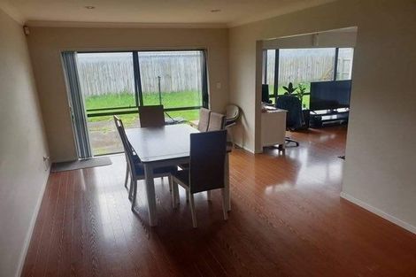 Photo of property in 22 Donegal Park Drive, Flat Bush, Auckland, 2019