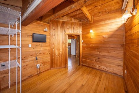 Photo of property in 240 Te Pahu Road, Te Pahu, 3285