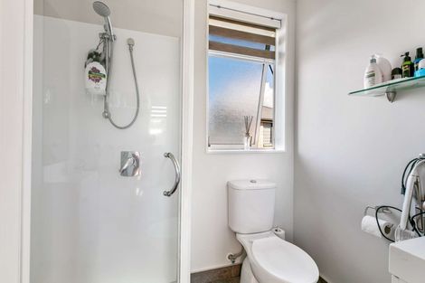 Photo of property in 24 Bayview Park Lane, Orewa, 0931