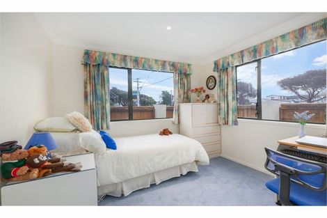 Photo of property in 9 South Street, Petone, Lower Hutt, 5012