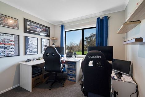 Photo of property in 841 Makerua Road, Tokomaru, Palmerston North, 4474