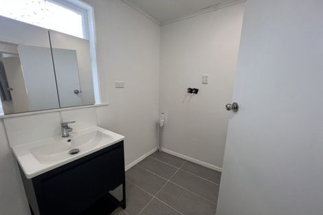 Photo of property in 11 Autumn Avenue, Glen Eden, Auckland, 0602