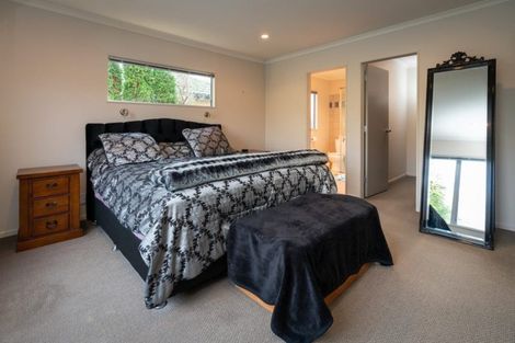 Photo of property in 19 San Priamo Place, Paraparaumu Beach, Paraparaumu, 5032