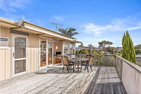 Photo of property in 2 Hibiscus Avenue, Snells Beach, 0920