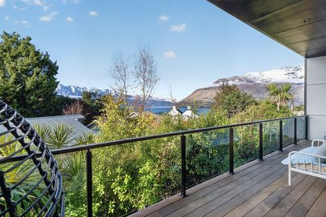 Photo of property in 5c Aspen Grove, Fernhill, Queenstown, 9300