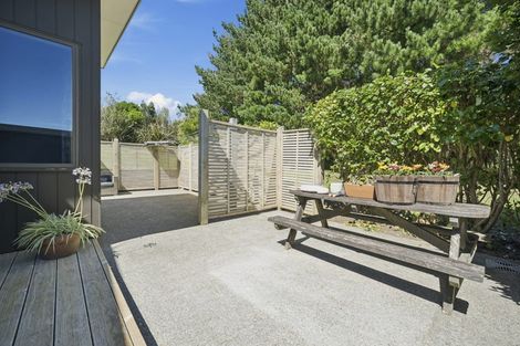 Photo of property in 173 Bing Lucas Drive, Tawa, Wellington, 5028