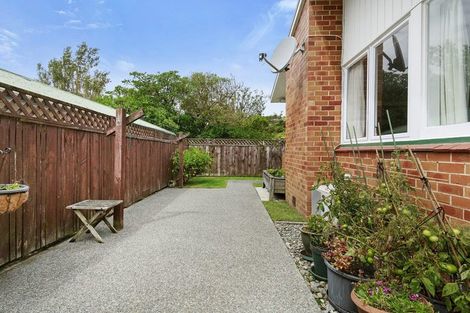 Photo of property in 5 Surrey Street, Tawa, Wellington, 5028