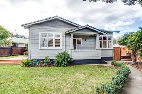 Photo of property in 10 Petane Road, Bay View, Napier, 4104