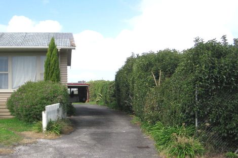 Photo of property in 1/14 Stephen Avenue, Henderson, Auckland, 0610