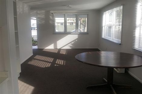 Photo of property in 59 Morley Street, New Plymouth, 4310