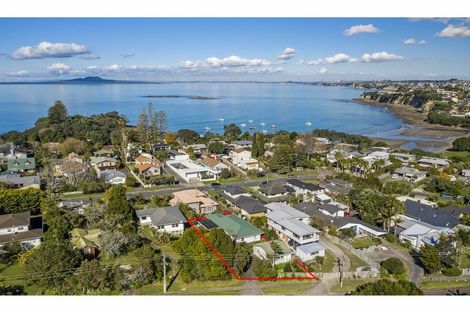 Photo of property in 941 Beach Road, Torbay, Auckland, 0630