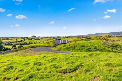 Photo of property in 155 Derham Road, Te Horo, Otaki, 5581