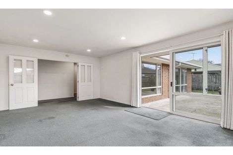 Photo of property in 1/123a Withells Road, Avonhead, Christchurch, 8042